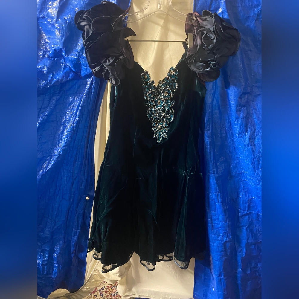 Betsy & Adam Dark Green Dress with Black Accents